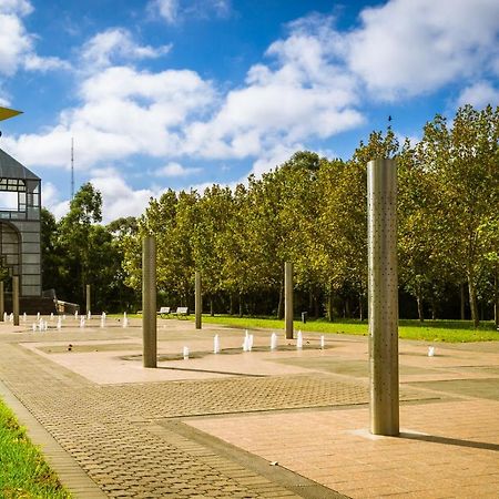 Parkside & City View In Sydney Olympic Park Exterior photo